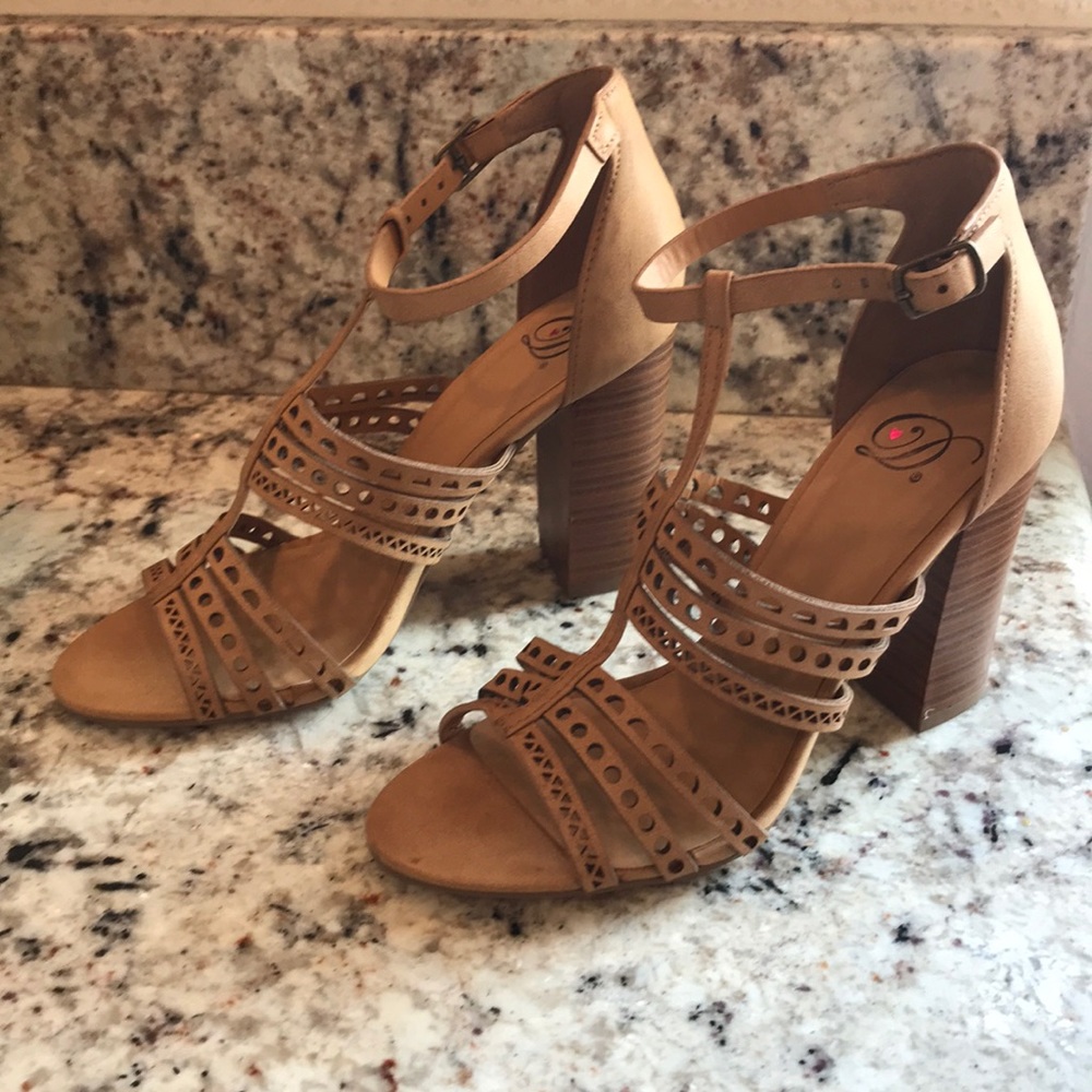 Strapped heels summer Block heels